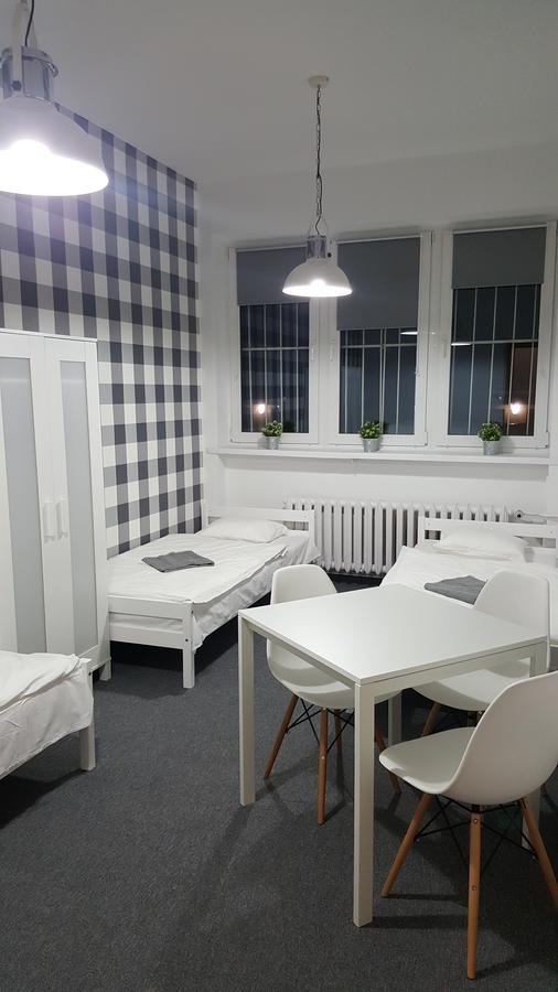 ורשה Sawa Hostel מראה חיצוני תמונה