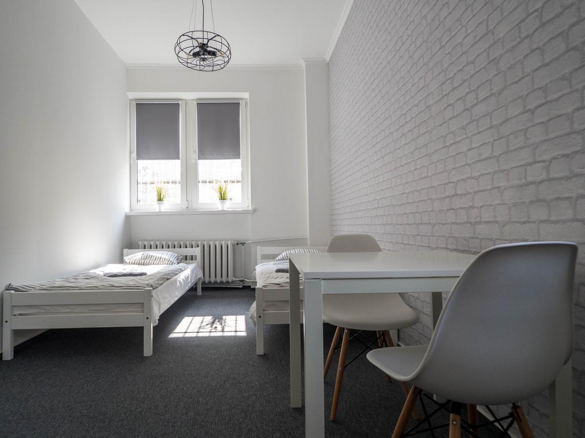 ורשה Sawa Hostel מראה חיצוני תמונה