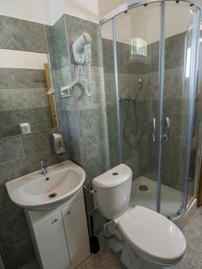 ורשה Sawa Hostel מראה חיצוני תמונה