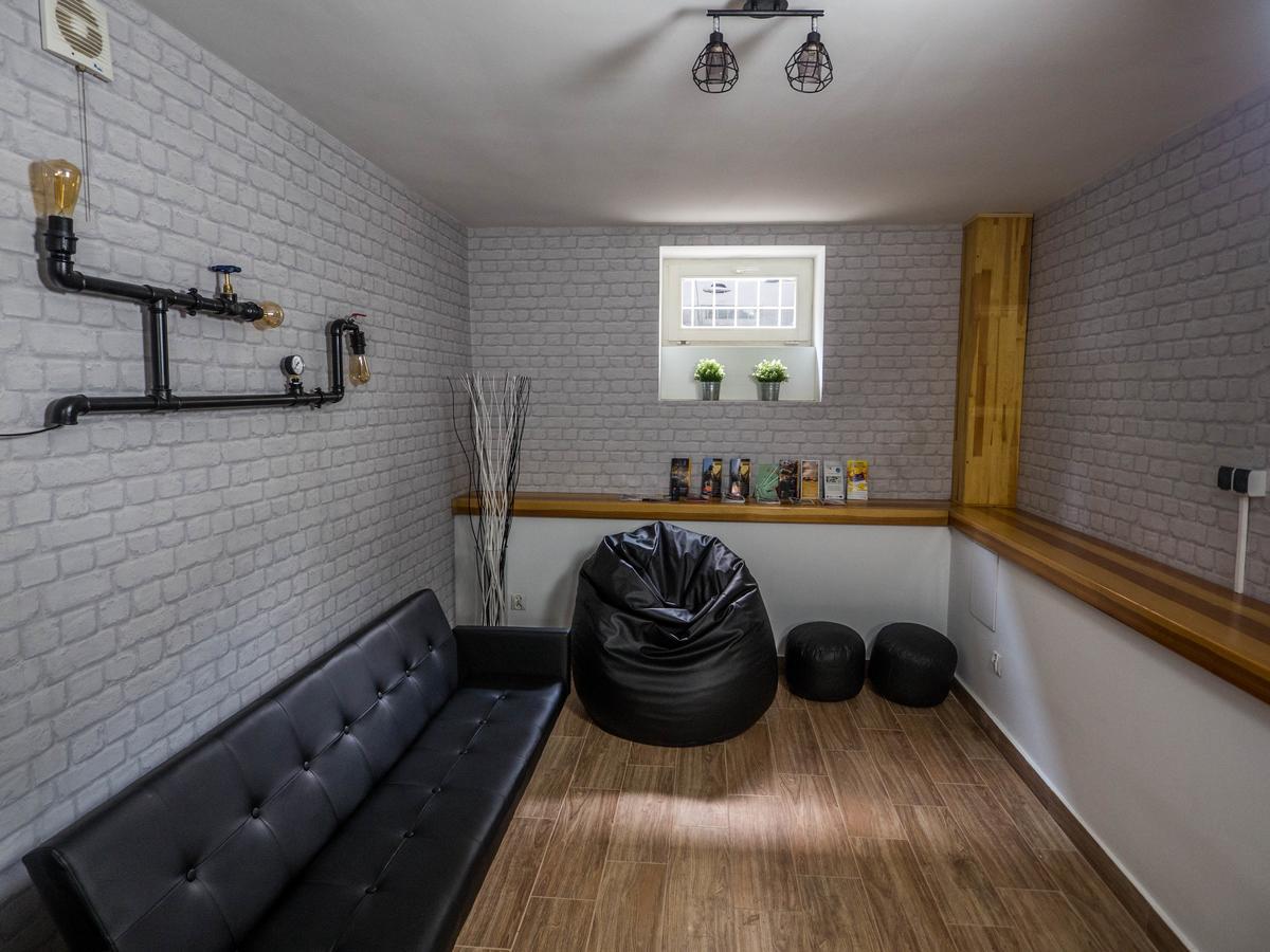 ורשה Sawa Hostel מראה חיצוני תמונה